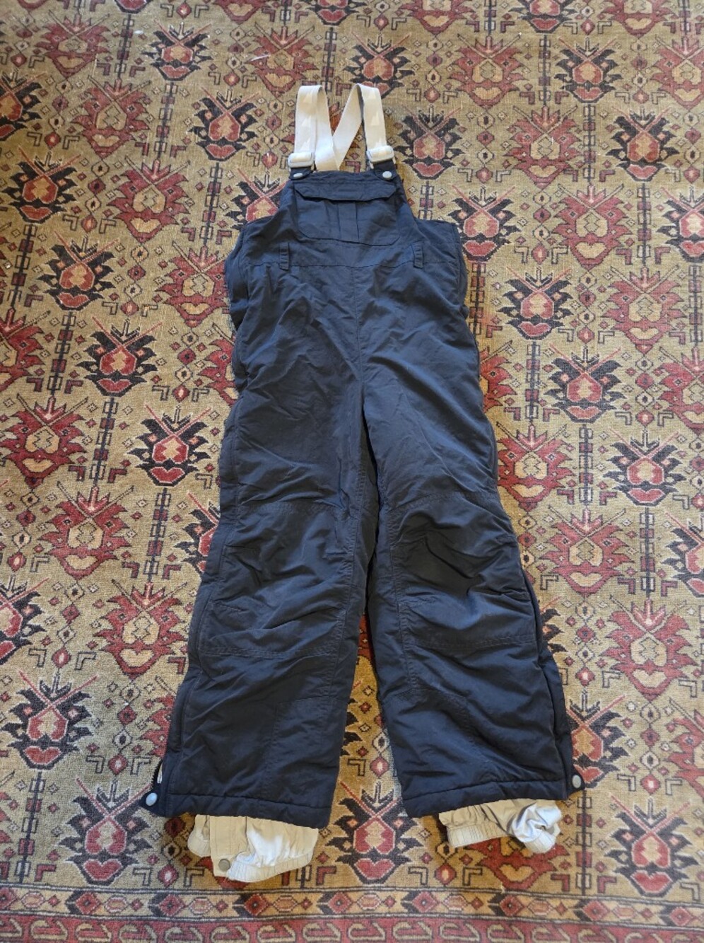 MEC Mountain Equipment Co-op Kids Ski Bib Snow Pants Size 8 Black